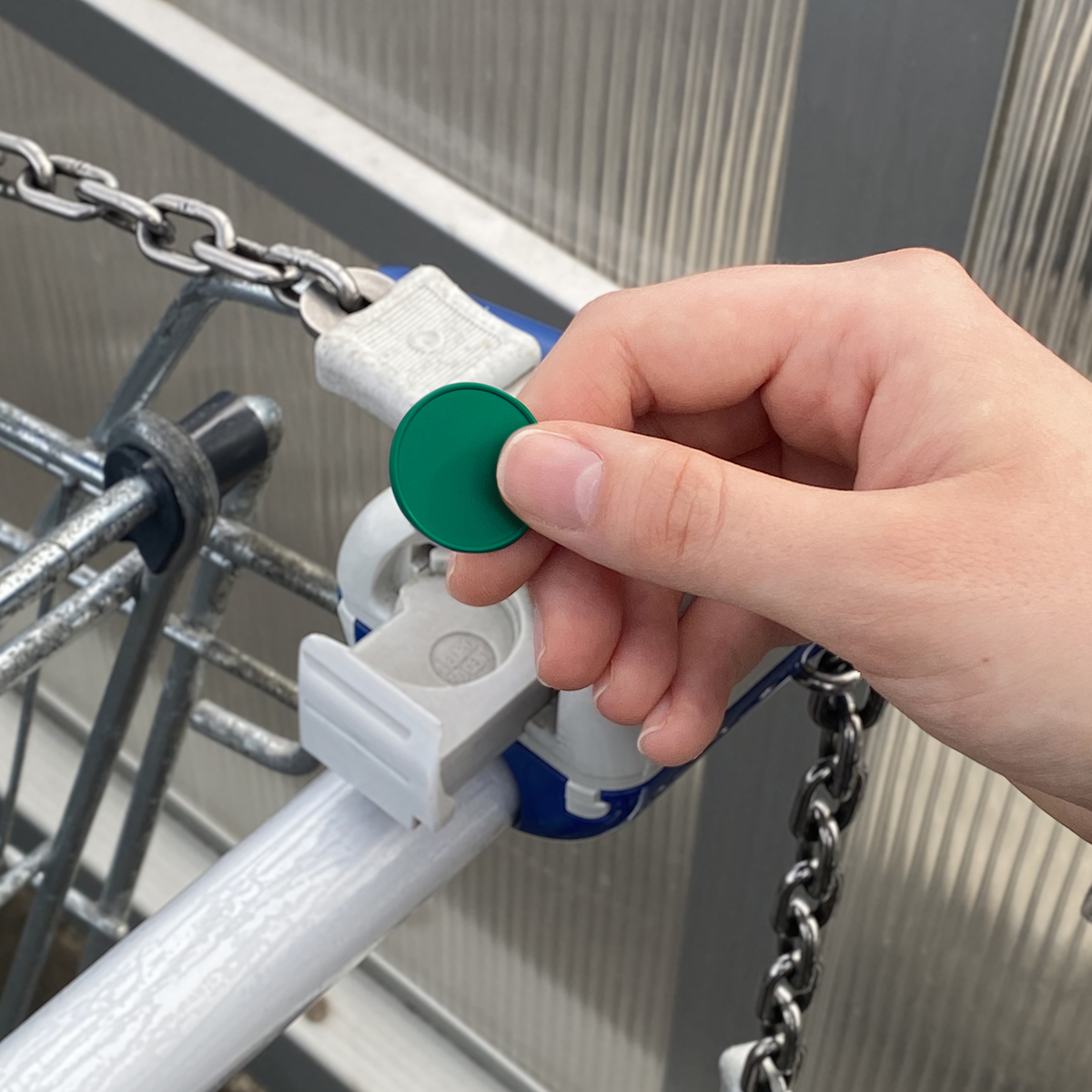 Chiphalter mit 1€-Chip "Herz" als Werbeartikel mit Logo bedrucken